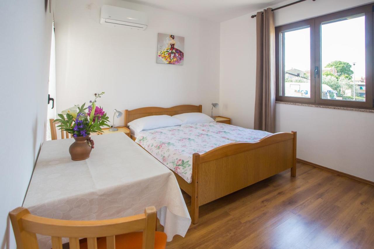 Apartment Anna Пореч Экстерьер фото